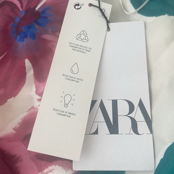 Zara Flowers Jumpsuit - Picture 7 of 7